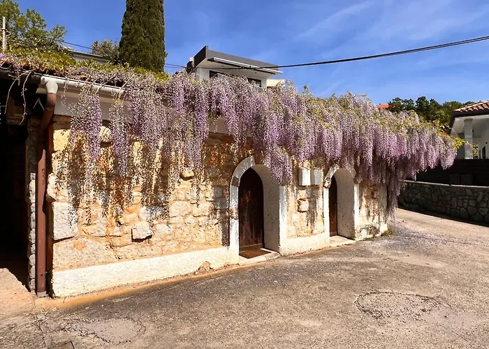 Stonehouse * Ičići